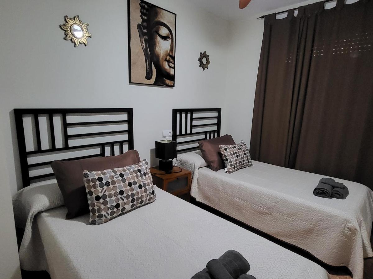 Bajo De Esencia Relajante Con Piscina Privada Y Patio!