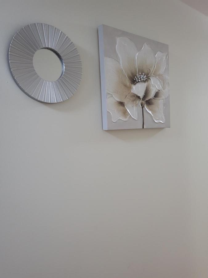 Bajo De Esencia Relajante Con Piscina Privada Y Patio! Apartamento Vera