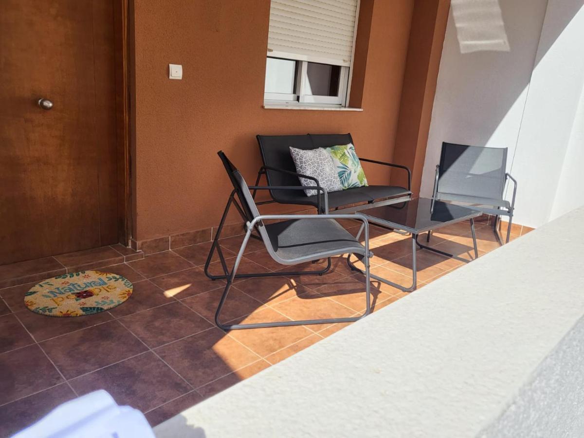 Bajo De Esencia Relajante Con Piscina Privada Y Patio! Apartamento