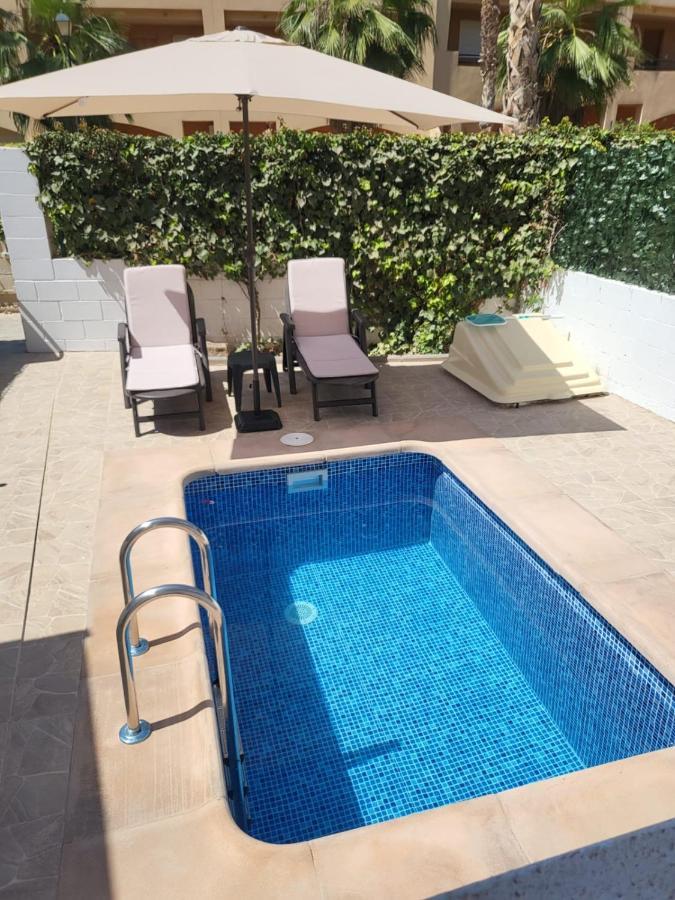 Bajo De Esencia Relajante Con Piscina Privada Y Patio! *